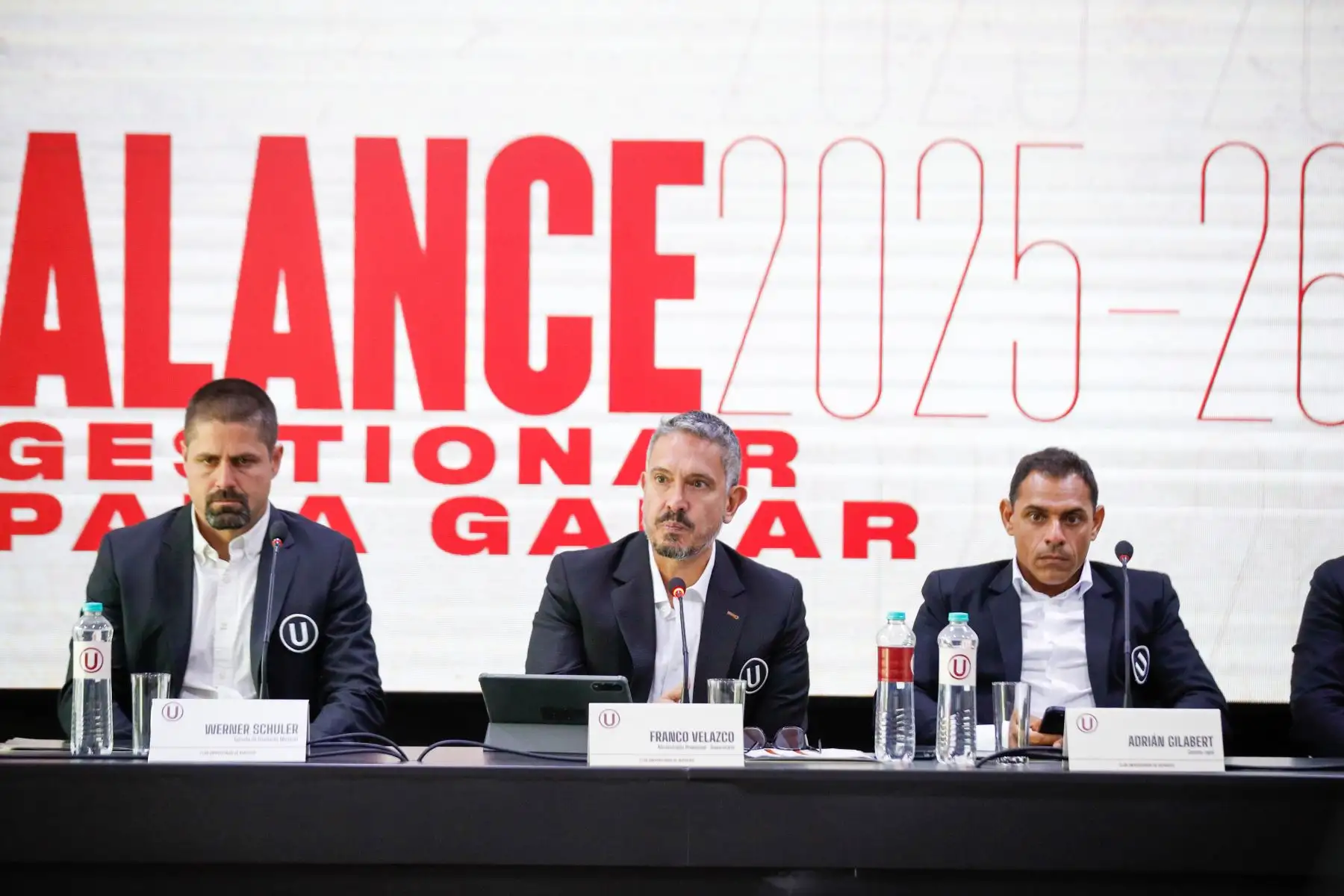 El administrador de Universitario de Deportes, Franco Velazco, presentó este jueves el balance de su primer año de gestión al frente de la institución merengue durante una conferencia realizada en el Estadio Monumental. Foto: ANDINA/Ricardo Cuba