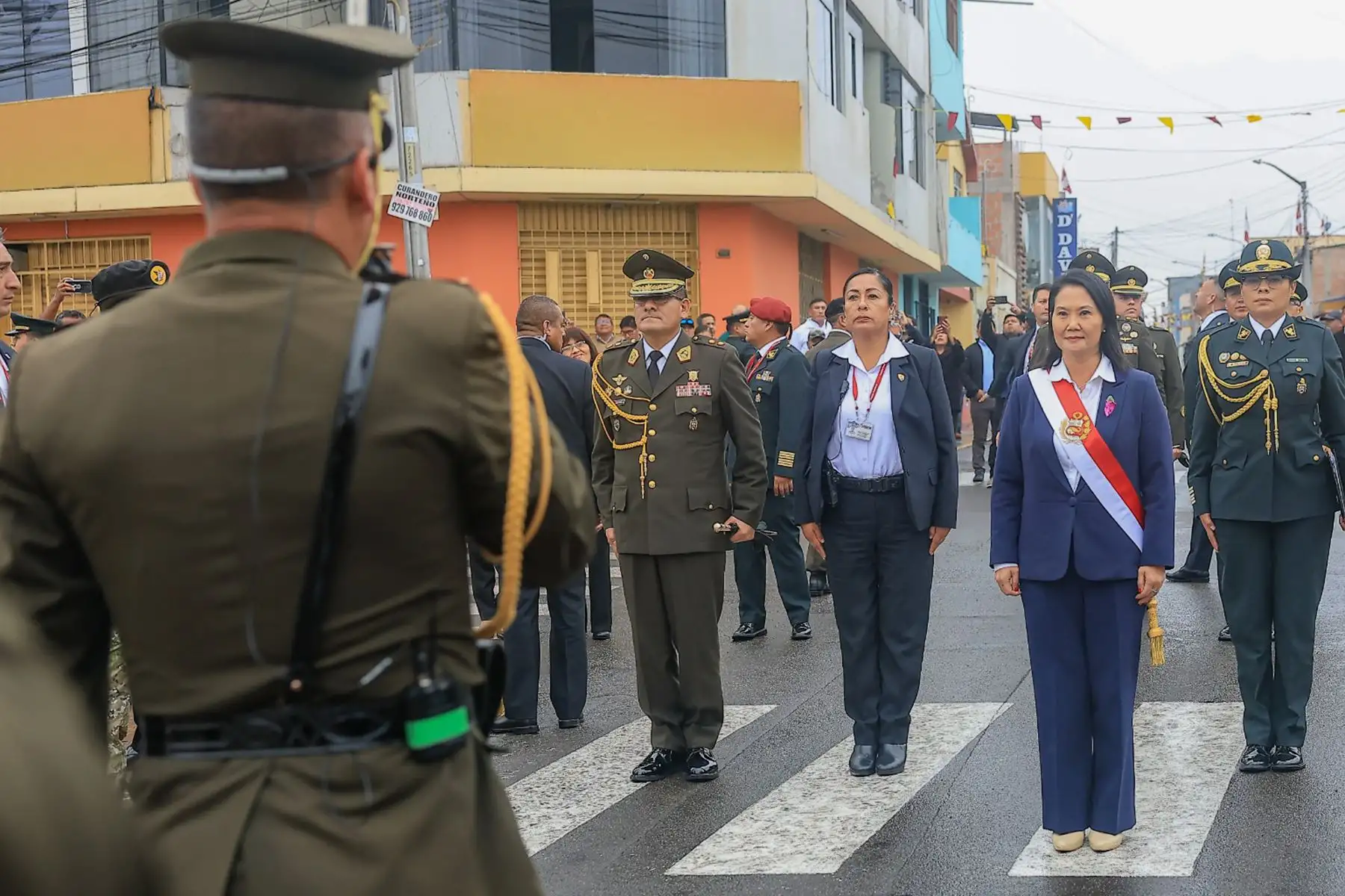 La presidenta Keiko Fujimori participa en una ceremonia de homenaje a la mujer tacneña, como parte de las actividades conmemorativas por el 97° aniversario de la reincorporación de Tacna al Perú. Foto: ANDINA/ Prensa Presidencia