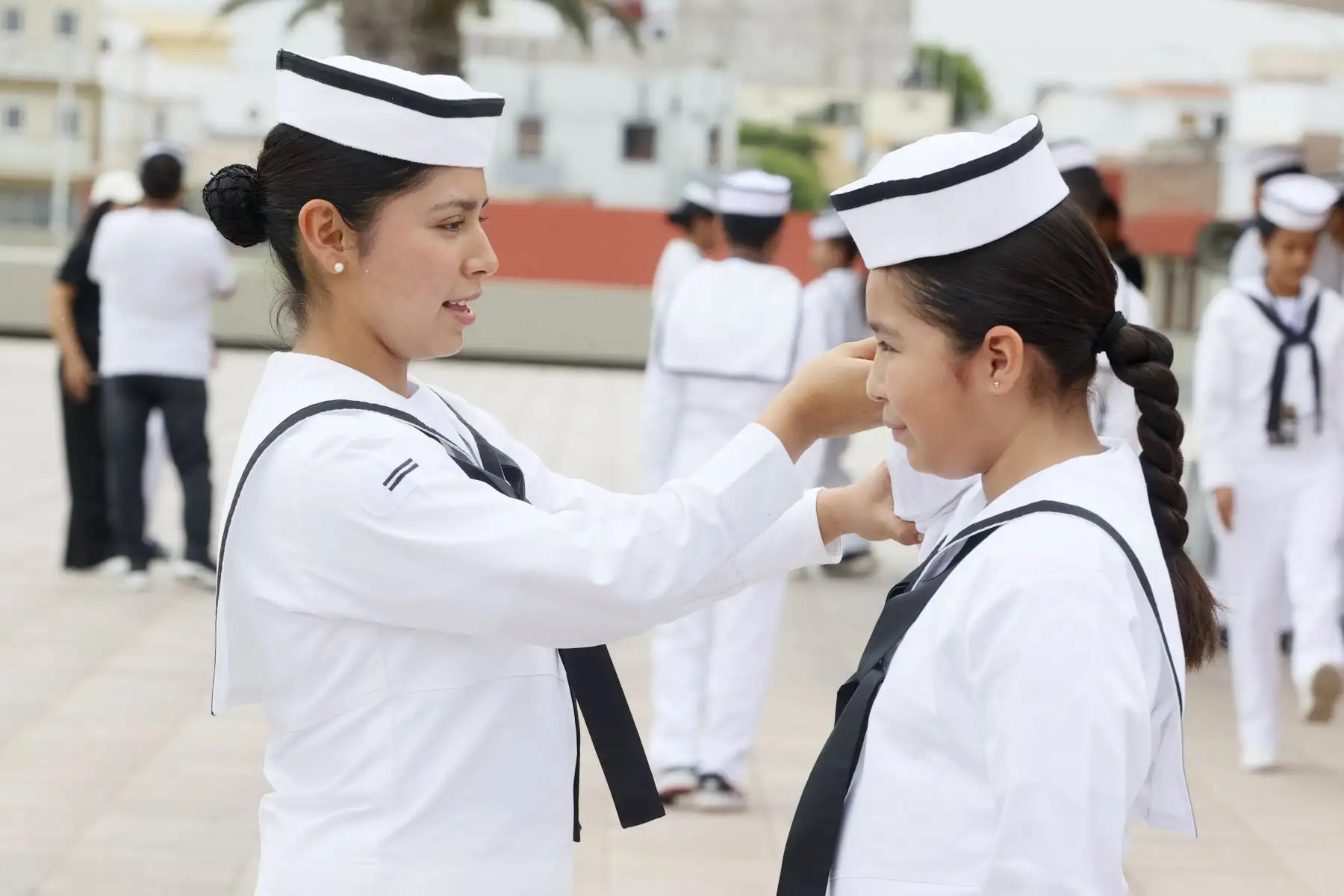A lo largo del día, recorrerán diferentes ambientes y participarán en actividades educativas, recreativas y deportivas, descubriendo de manera divertida la historia, las tradiciones y los valores que forman parte de la vida naval.
 Foto: ANDINA/Vidal Tarqui