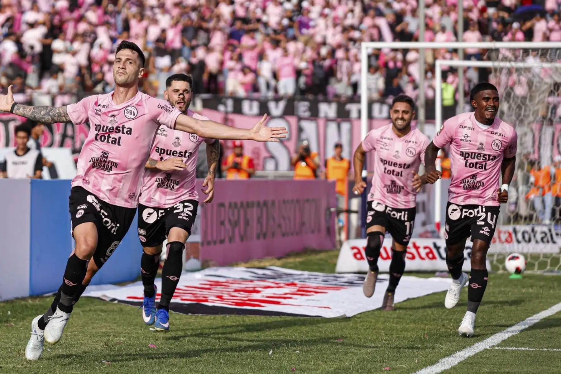 Sport Boys venció 1-0 a Sporting Cristal en un encuentro disputado por la fecha 7 del Torneo Clausura. El gol del encuentro lo anotó Nicolás Da Campo tras un remate desde fuera del área. Foto: Liga 1