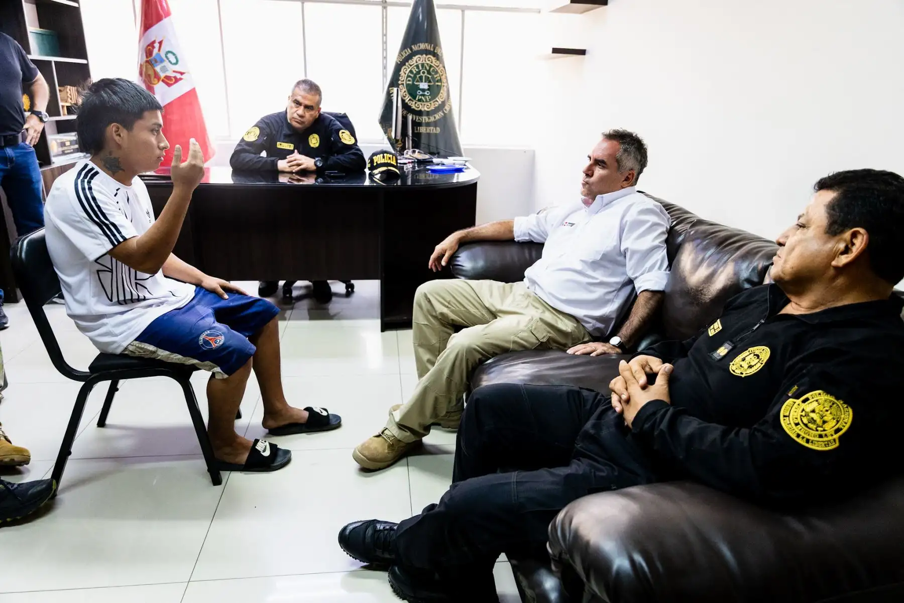 Las autoridades evaluaron los resultados de las acciones policiales realizadas frente al secuestro de Jenss Lara Tantaquilla y el asesinato de cuatro personas. Foto: ANDINA/Ministerio de Defensa.