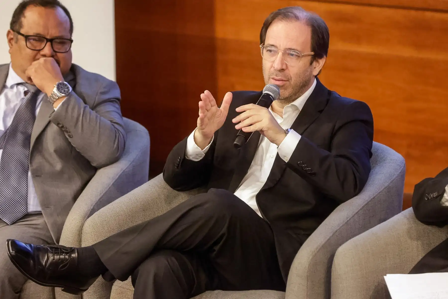 La investigación advierte que la pobreza multidimensional en el Perú se redujo de 44.4 % en 2024 a 39.7 % en 2025, aunque persisten brechas vinculadas al acceso a servicios básicos. Foto: ANDINA/Luis Iparraguirre.