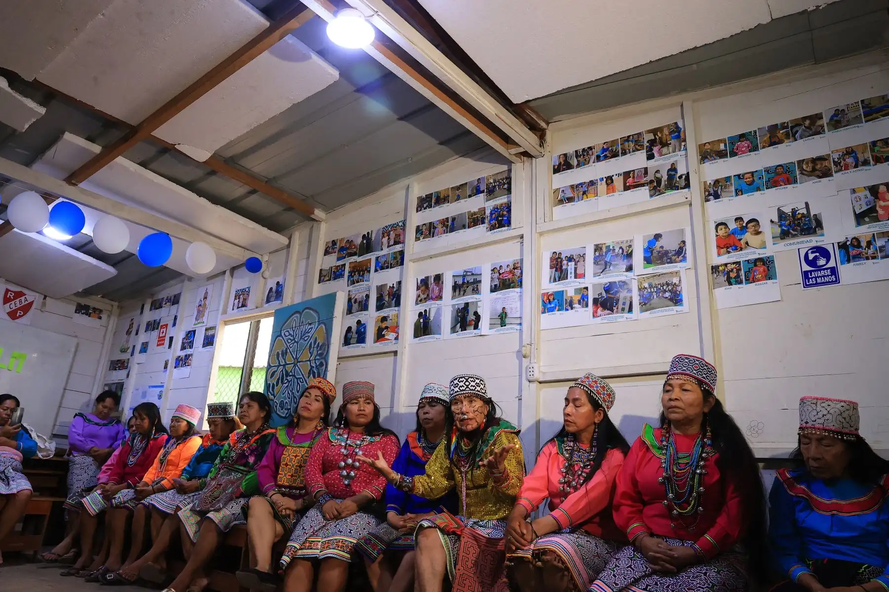 Mujeres Shipibo-Konibo de Cantagallo preservan su identidad y fortalecen sus emprendimientos Foto: ANDINA/Braian Reyna Foto: ANDINA/Braian Reyna