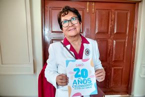 “El valor de la vida es lo más hermoso que existe; por eso amo la vida y soy obstetra”, dice Ruth Cueto a sus jóvenes colegas.