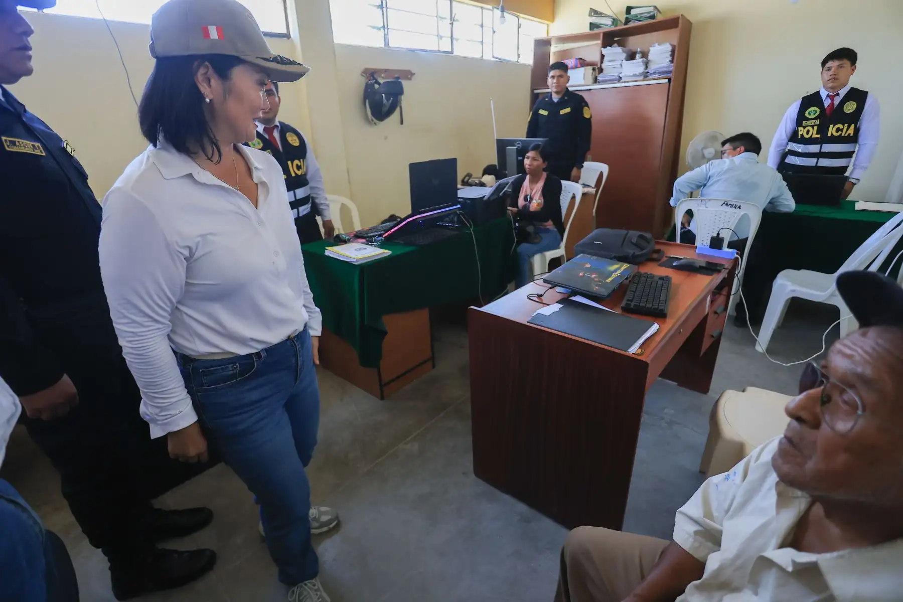En Piura, la mandataria lideró la entrega de motobombas a municipalidades provinciales y distritales y realizó visita inopinada a una comisaría Foto: ANDINA/Prensa Presidencia
