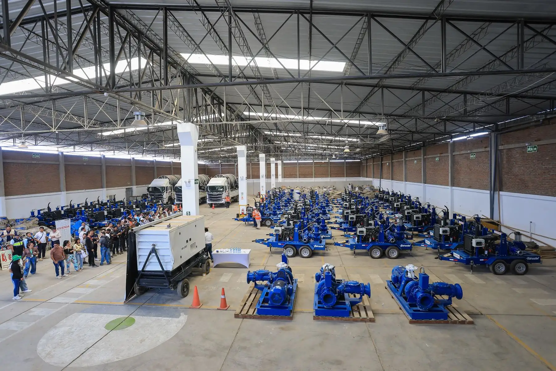 En Piura, la mandataria lideró la entrega de motobombas a municipalidades provinciales y distritales y realizó visita inopinada a una comisaría Foto: ANDINA/Prensa Presidencia