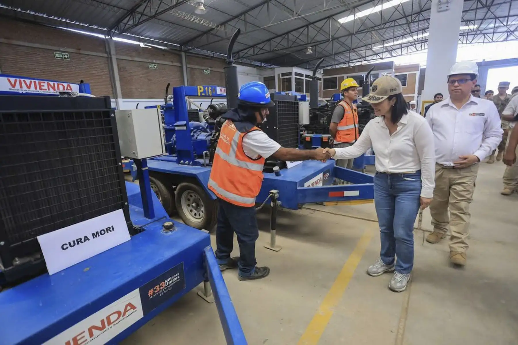 En Piura, la mandataria lideró la entrega de motobombas a municipalidades provinciales y distritales y realizó visita inopinada a una comisaría Foto: ANDINA/Prensa Presidencia