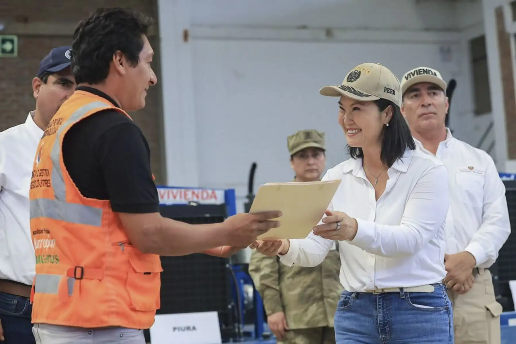En Piura, la mandataria lideró la entrega de motobombas a municipalidades provinciales y distritales y realizó visita inopinada a una comisaría Foto: ANDINA/Prensa Presidencia