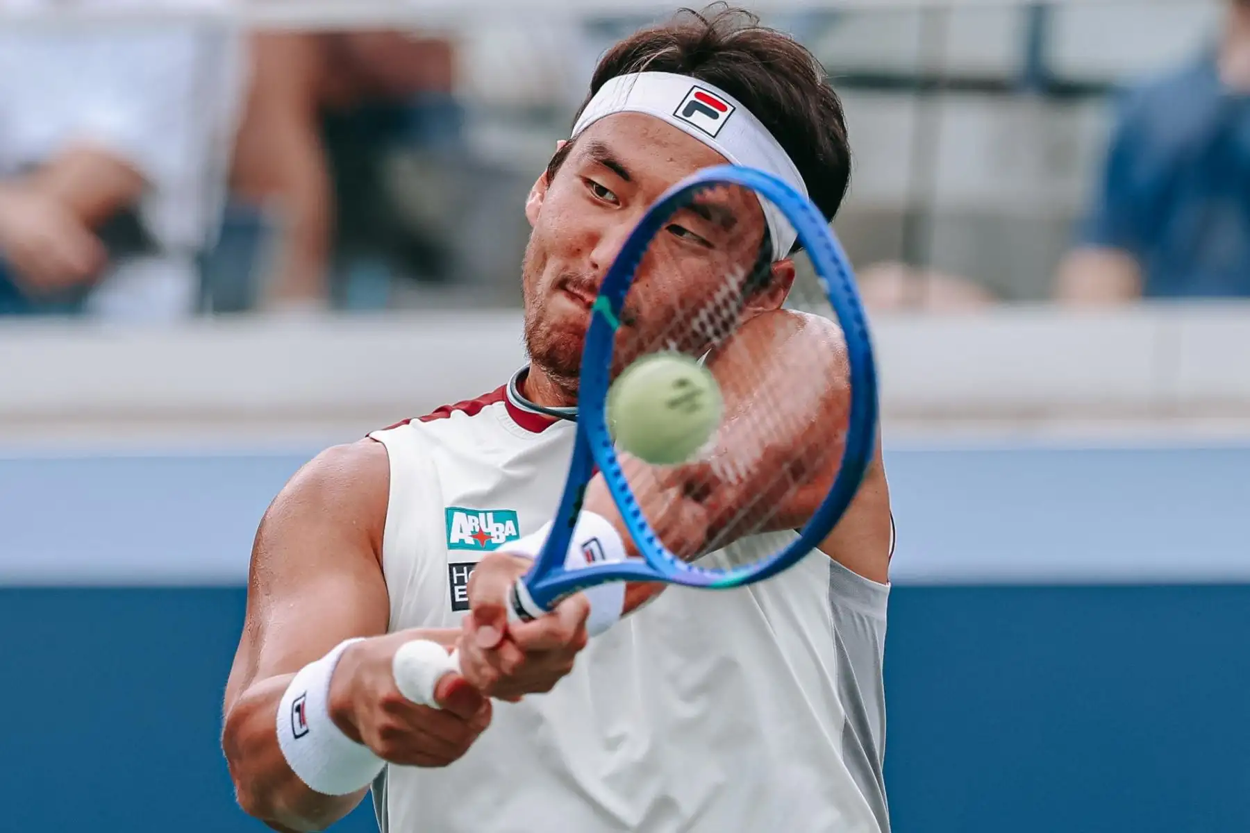 El chino Yunchaokete Bu en acción contra el español Rafael Jodar durante el partido de segunda ronda del cuadro individual masculino del Abierto de Estados Unidos de tenis, en Flushing Meadows, Nueva York, EE. UU., el 2 de septiembre de 2026. (Tenis, España, Nueva York)
Foto: EFE