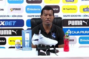 Julio César Uribe, entrenador de Sporting Cristal. 