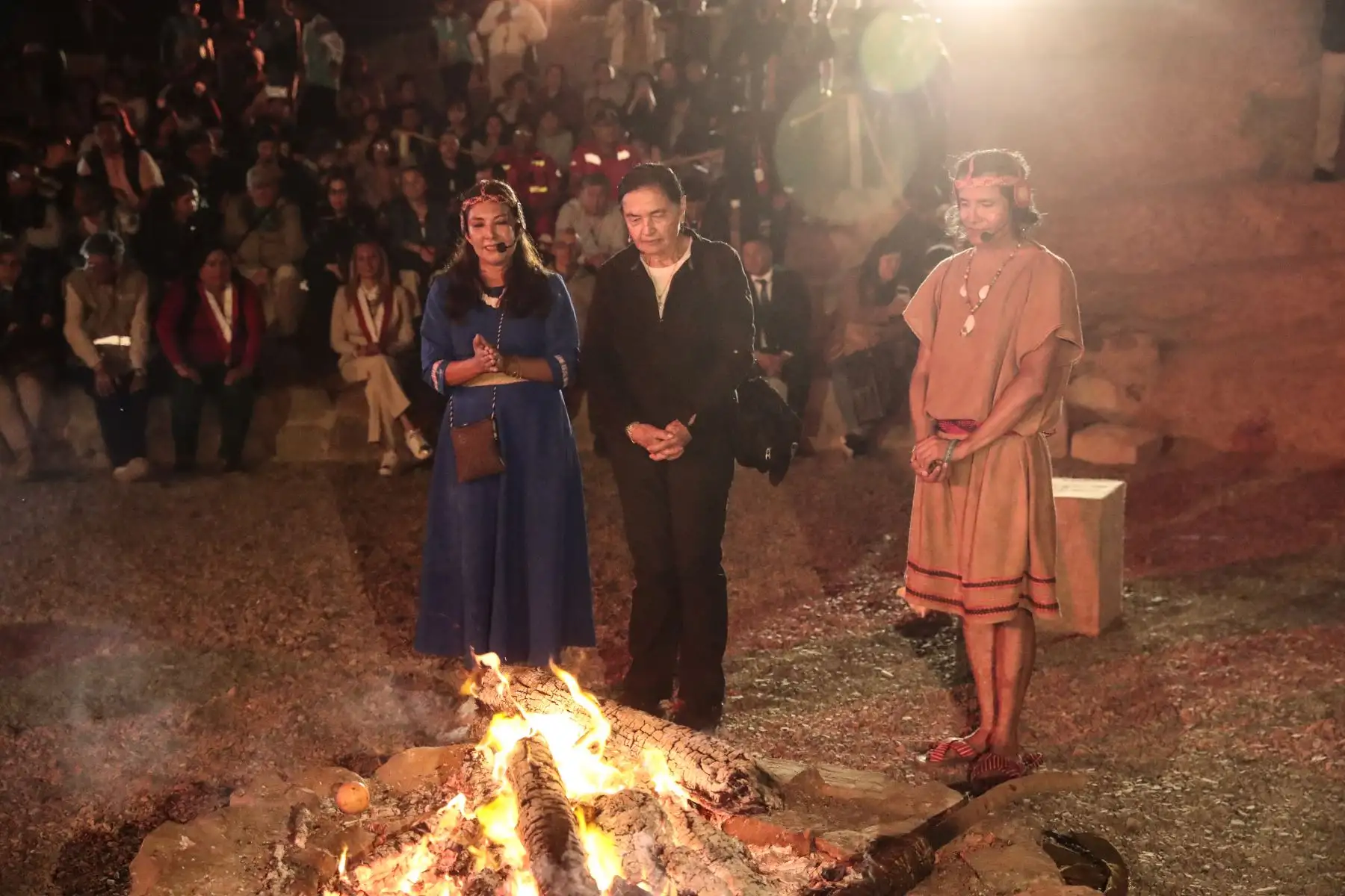 La directora de la Zona Arqueológica Caral, Dra. Ruth Shady Solís, participó en la ceremonia de pago a la tierra y al mar, y en la escenificación del Mito de Vichama, con motivo de celebrarse el aniversario número 19 del inicio de investigaciones en el Sitio Arqueológico Vichama, como parte de las actividades del Vichama Raymi 2026 el viernes 4 de setiembre. Foto: ANDINA/Daniel Bracamonte