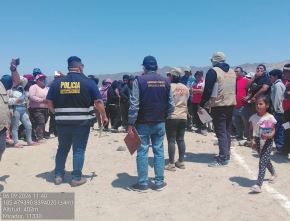 Más de un centenar de personas invadieron el sector "El Mirador", ubicado en el paisaje arqueológico "La Cresta de Sacramento Sector A" y que forma parte del área de las Líneas y Geoglifos de Nasca. ANDINA/Difusión