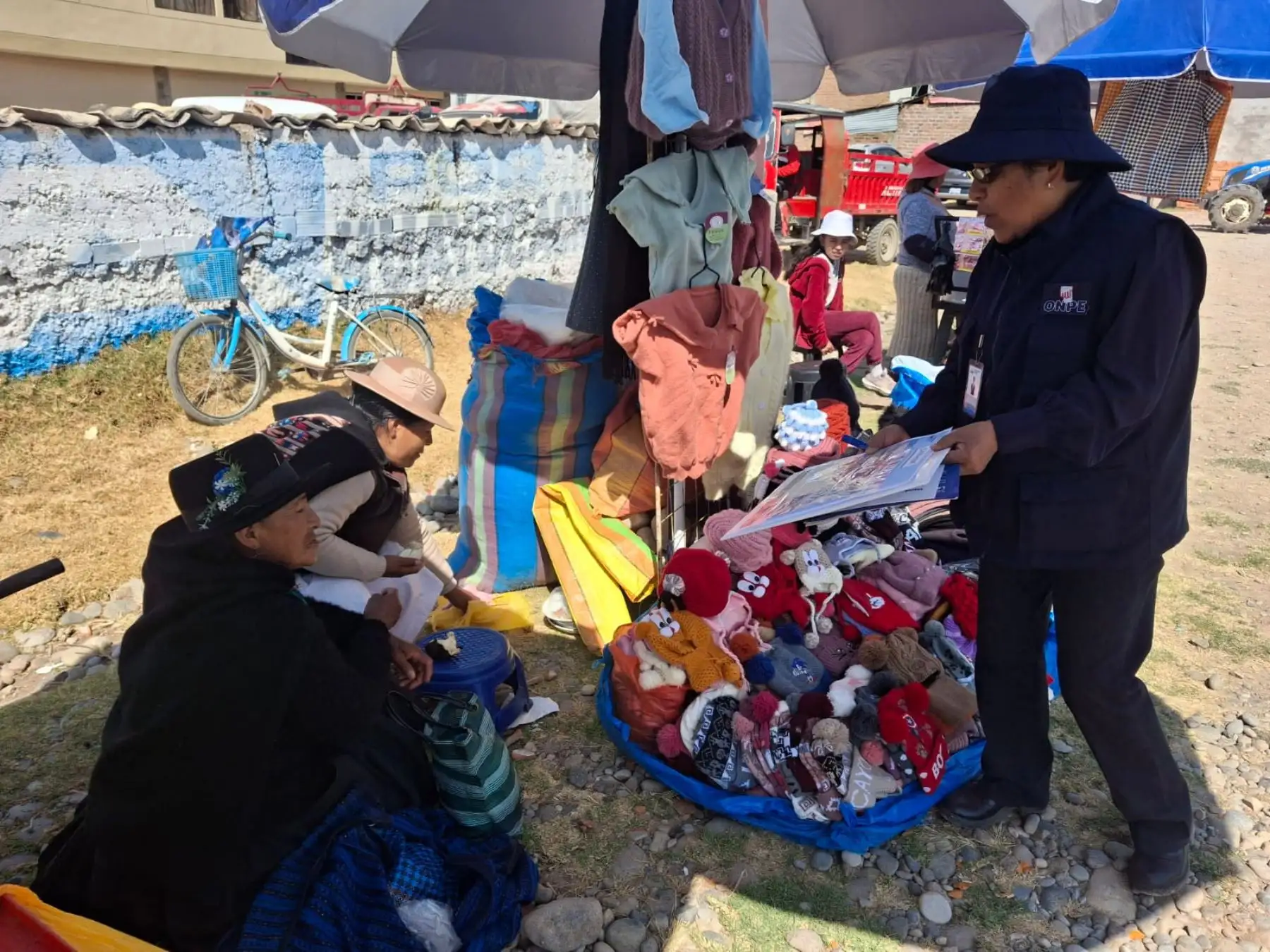Elecciones Regionales y Municipales 2026: capacitan a ciudadanos en ferias de Huancayo