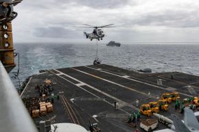 Irán bombardea base de EEUU en Jordania y barcos en el Golfo tras ataque a sus petroleros.