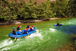 Canotaje en el río Utcubamba, en la región Amazonas. Foto: Promperú.