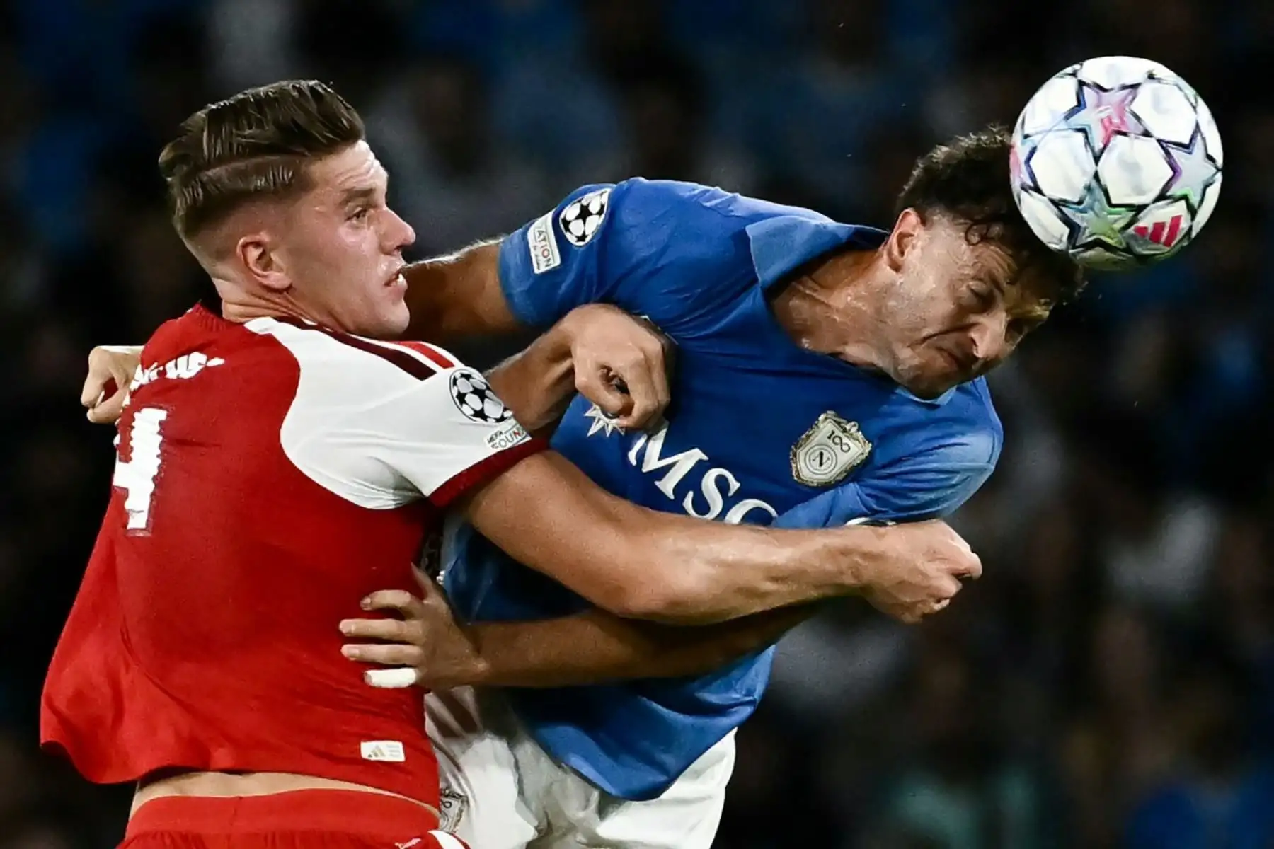 Arsenal venció 1-0 a Napoli en la Liga de Campeones de la UEFA, en un partido que se definió con gol de Martin Odegaard a los 75 minutos. Foto: ANDINA/AFP.