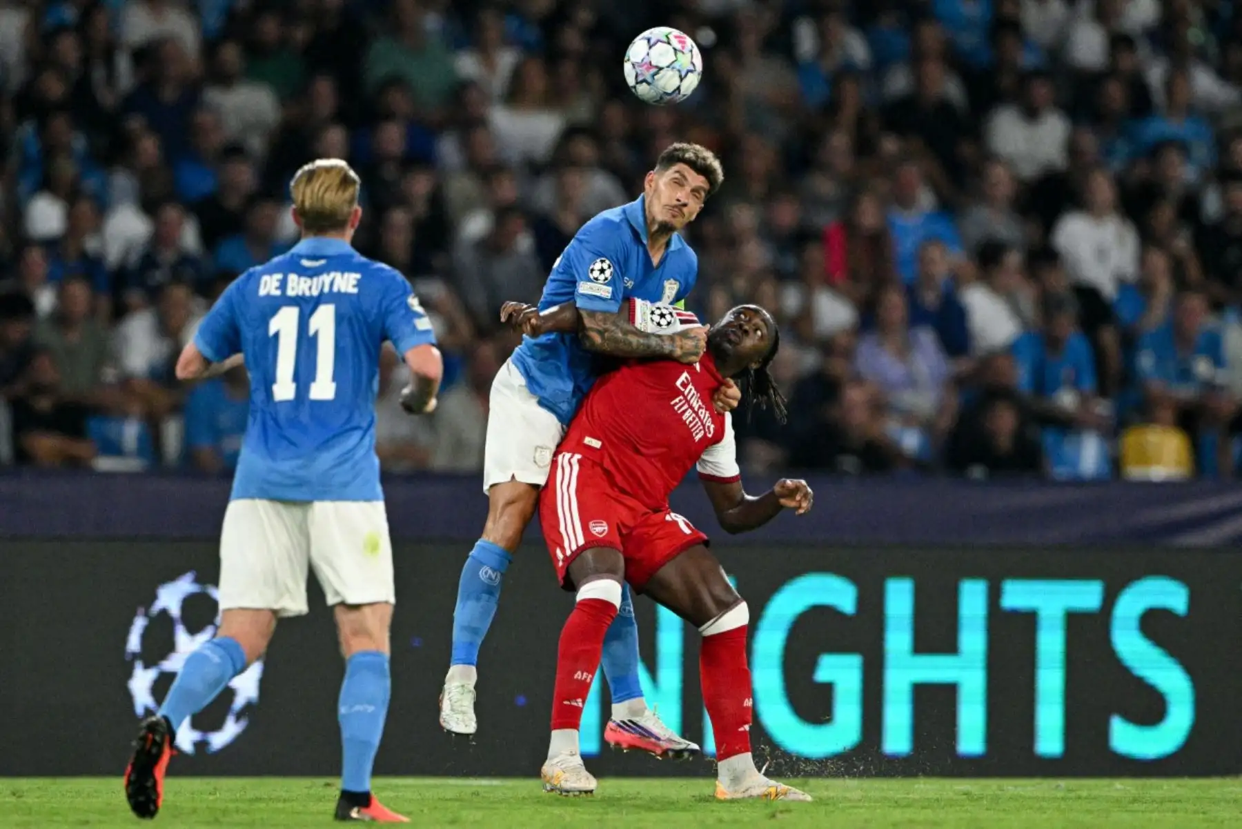 Arsenal venció 1-0 a Napoli en la Liga de Campeones de la UEFA, en un partido que se definió con gol de Martin Odegaard a los 75 minutos. Foto: ANDINA/AFP.