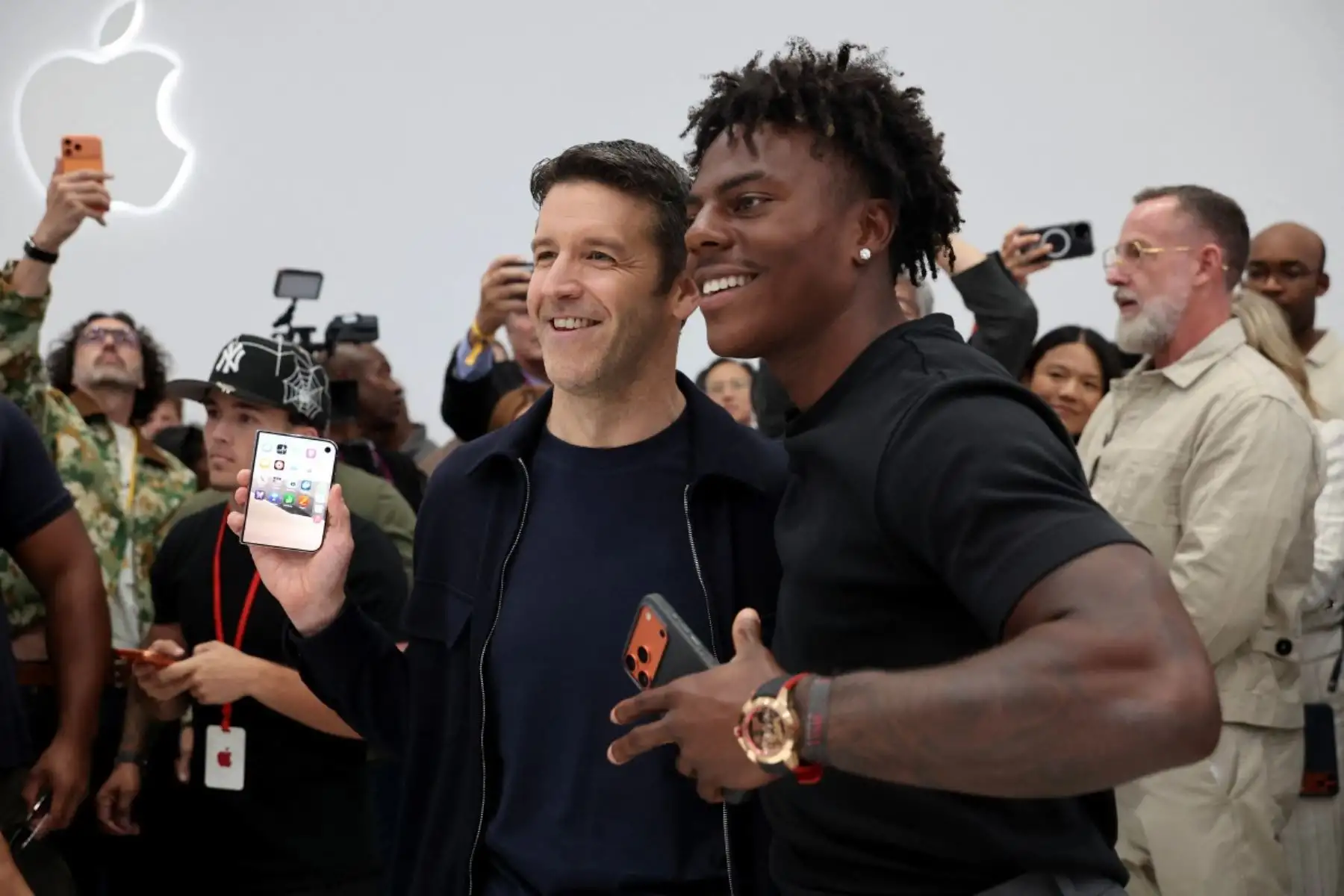 El iPhone 18 Pro y el iPhone 18 Pro Max integrarán el chip A20 Pro de 2 nanómetros, que, según Apple, es 20 % más rápido que su generación anterior. Foto: ANDINA/AFP.