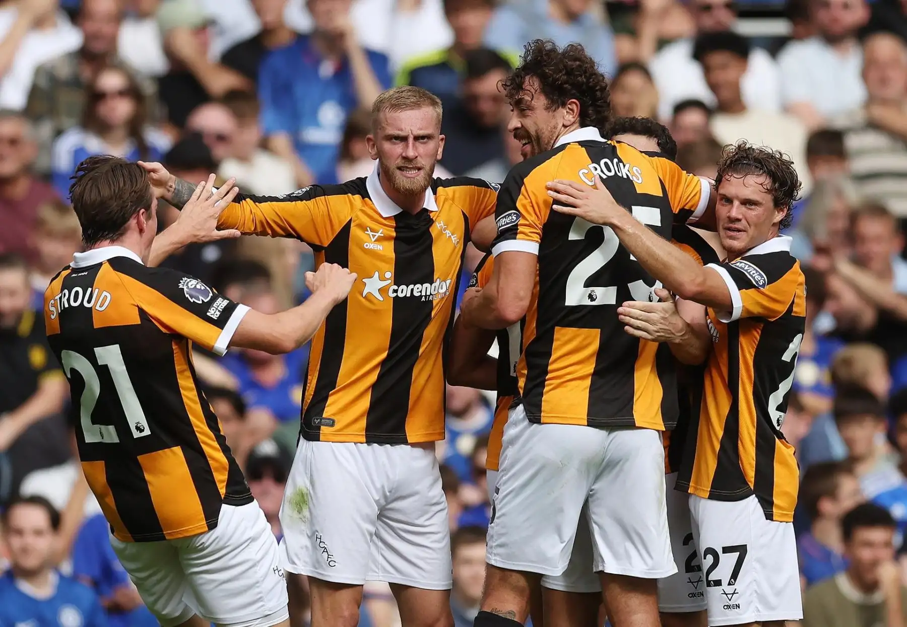 Jugadores del Hull City celebran el gol del empate (1-1) durante el partido de la Premier League inglesa entre el Chelsea y el Hull City en Londres, Reino Unido, el 12 de septiembre de 2026.
 Foto: EFE
