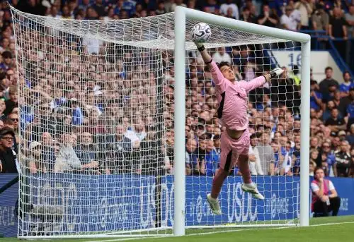 Chelsea y el Hull City empataron a 2 goles por partido de la Premier League