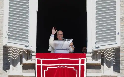 El Papa León XIV dirige la oración del Ángelus dominical
