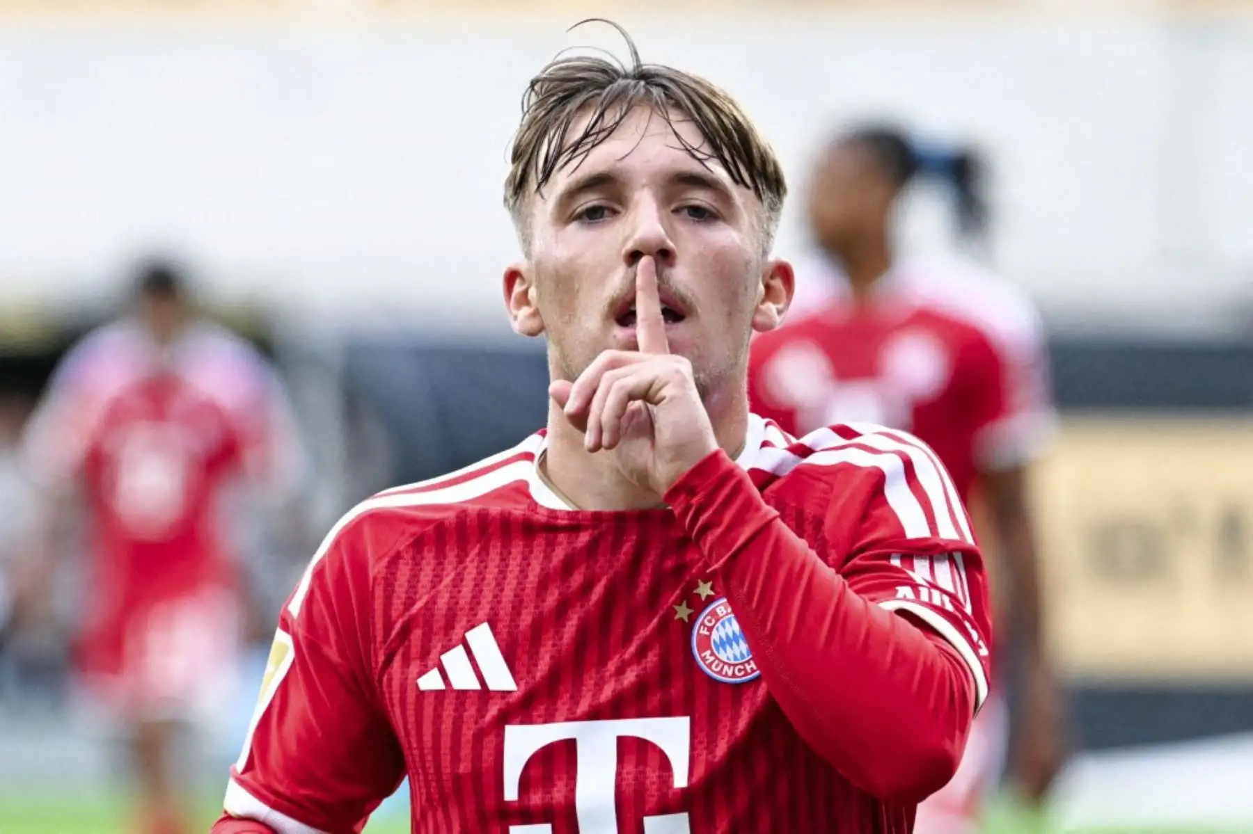 13 de septiembre de 2026, Sarre, Spiesen-Elversberg: Fútbol, ​​Hombres: Bundesliga, SV Elversberg vs. Bayern Munich, jornada 3, Ursapharm-Arena an der Kaiserlinde. Lennart Karl (Bayern Múnich) celebra el gol que puso el 0-1.
 Foto: AFP