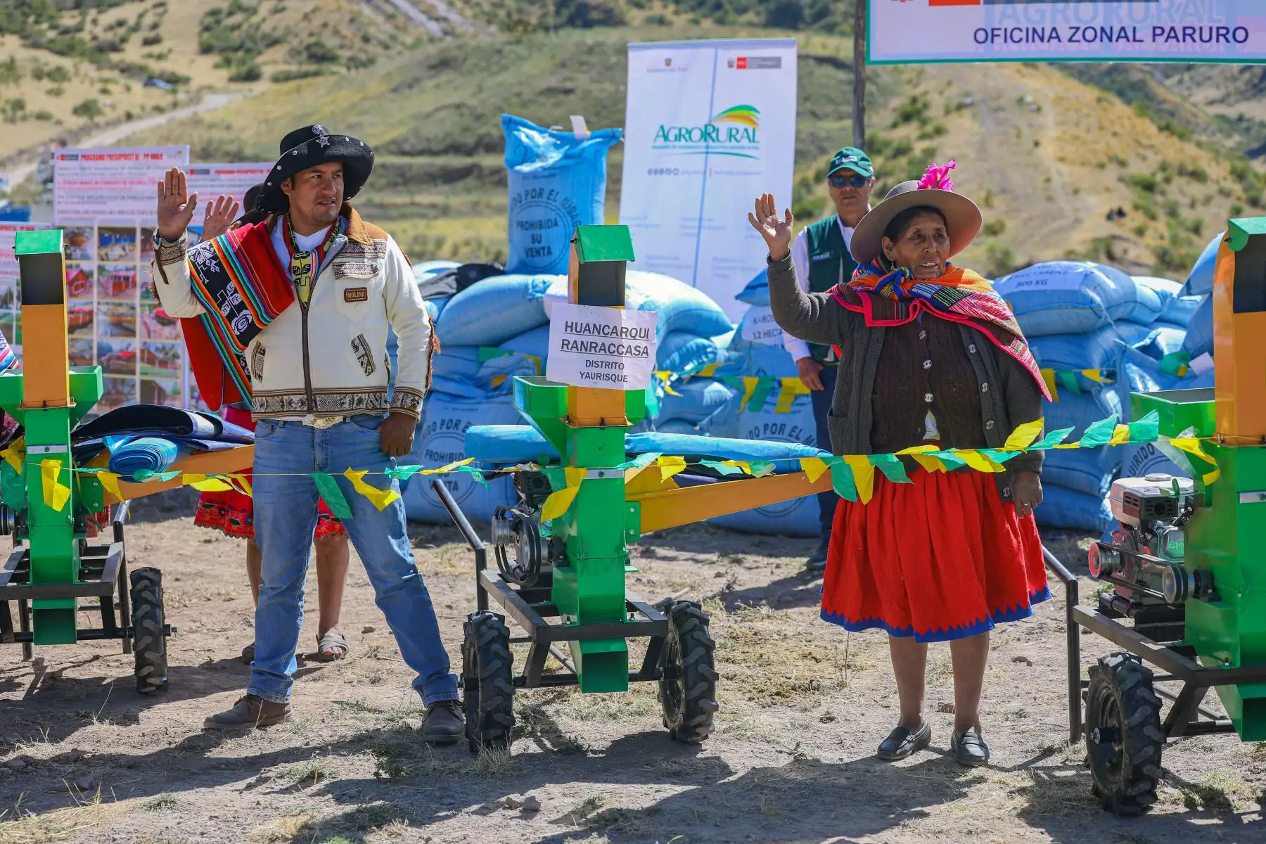 Presidenta Keiko Fujimori entregó apoyo a productores agrarios en el distrito de Paccaritambo, provincia de Paruro, Cusco
Foto: ANDINA/Prensa Presidencia