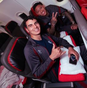 Matías Succar y Ray Sandoval, futbolistas de Cienciano. Foto: Cienciano. 