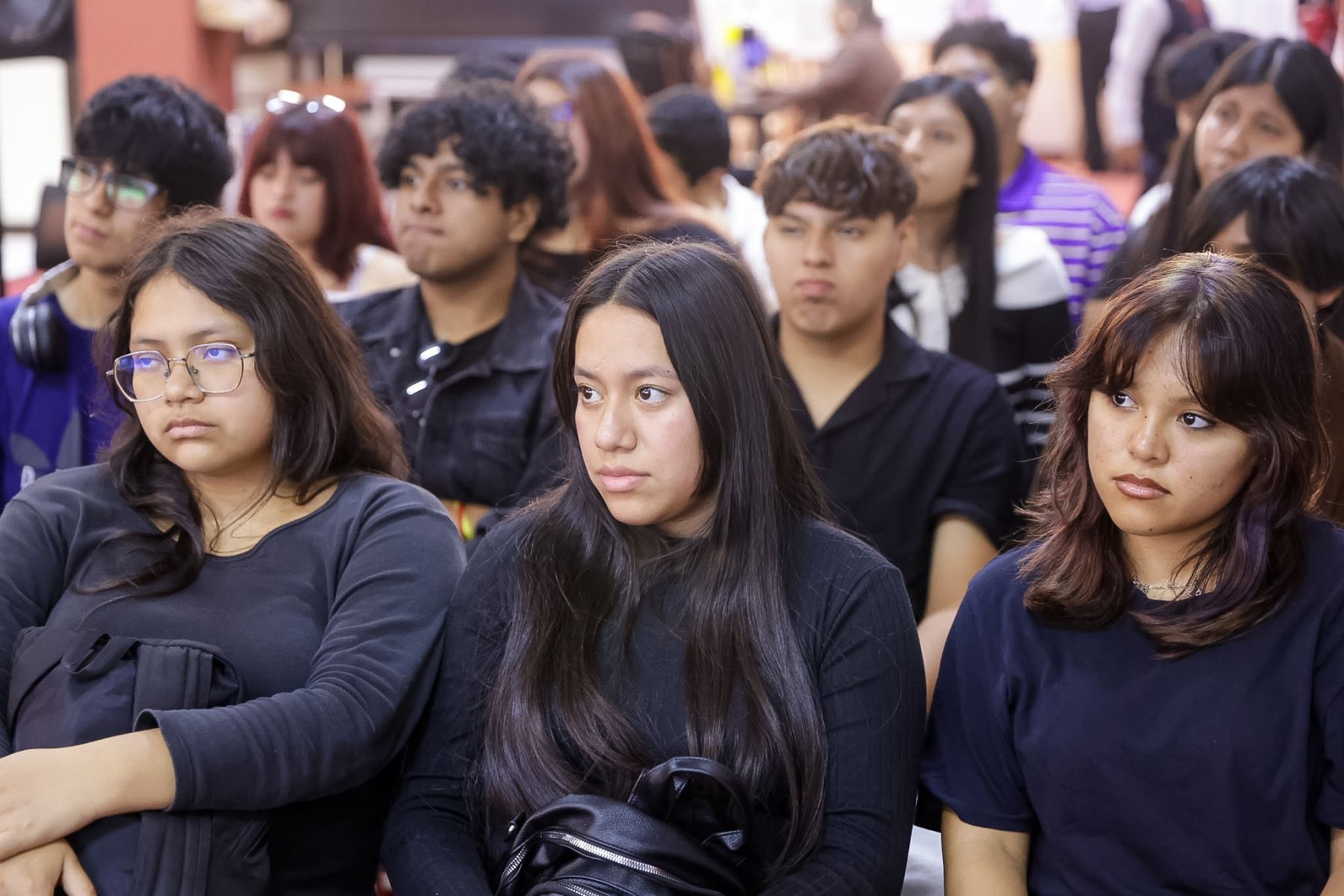 Estudiantes de la Escuela Profesional de Ciencias de la Comunicación de la Universidad Autónoma del Perú visitaron la sede de la Agencia Andina y el Diario Oficial El Peruano, como parte de la iniciativa Vive Andina, que acerca a los futuros comunicadores al trabajo periodístico en medios públicos. Foto: ANDINA/Luis Iparraguirre.