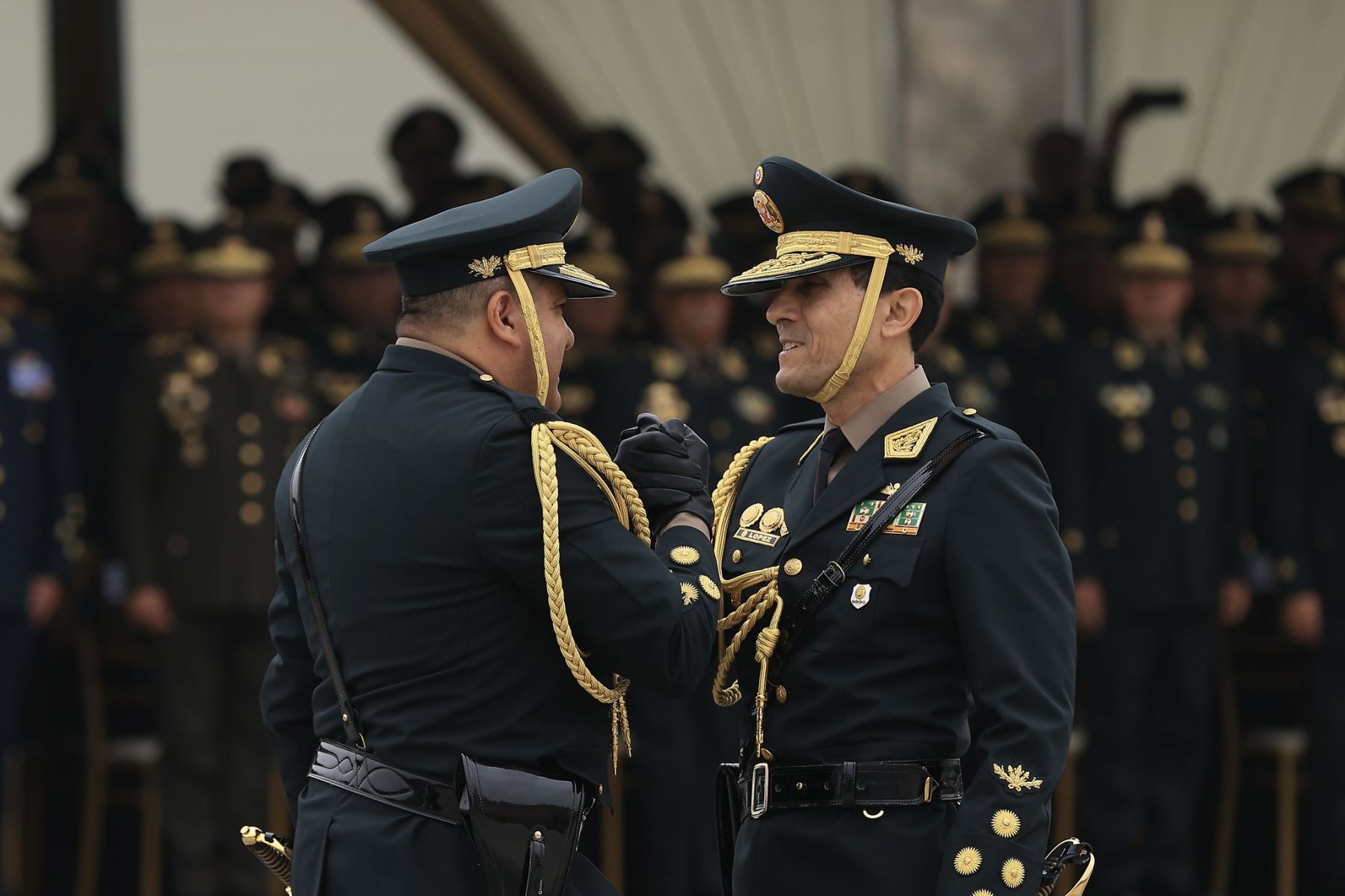 La presidenta de la república, Keiko Fujimori, participa en la ceremonia de relevo de cargo y reconocimiento del nuevo comandante general de la Policía Nacional del Perú (PNP), Fredy López Mendoza. Foto: ANDINA/ Prensa Presidencia