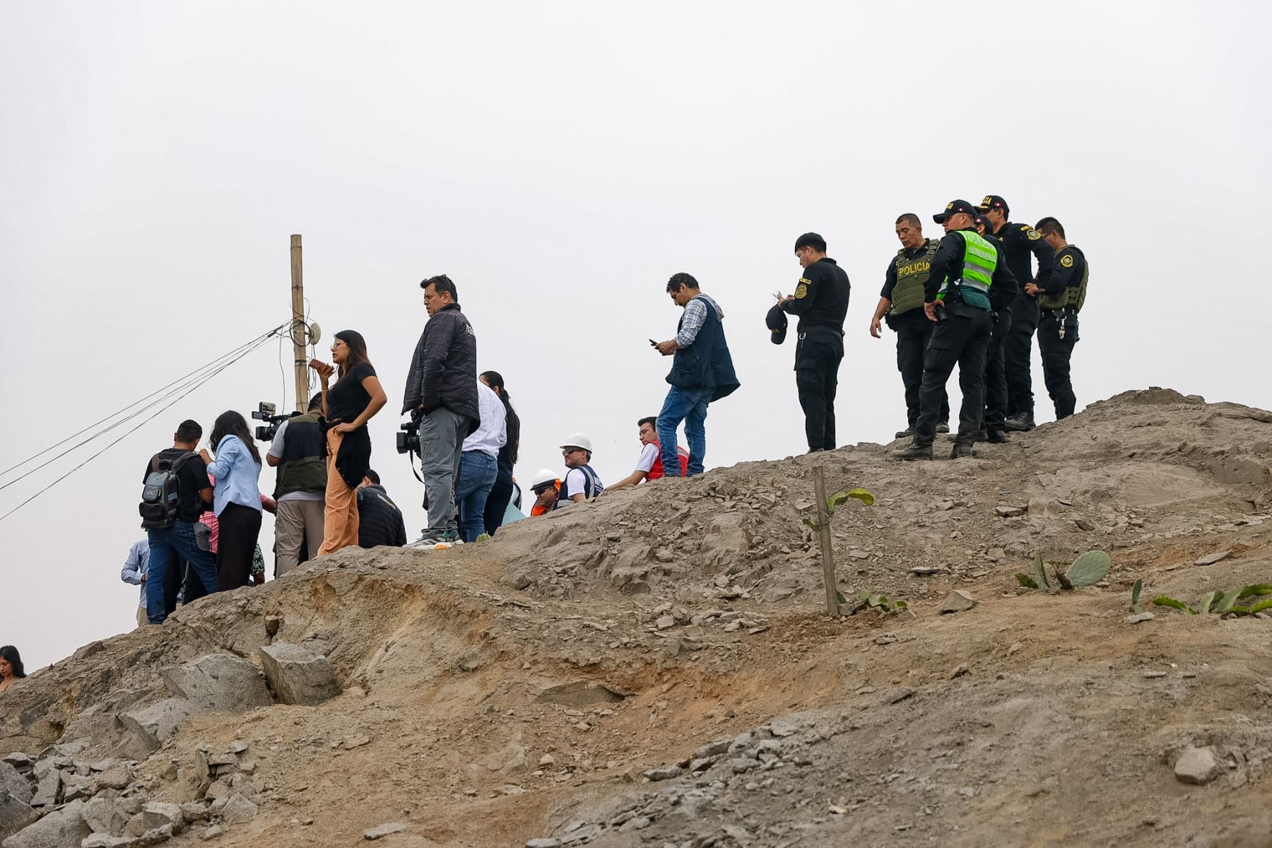 La estación intervenida operaba en una zona elevada próxima al penal Miguel Castro Castro, donde se concretó la incautación de los equipos. Foto: ANDINA/Luis Iparraguirre.