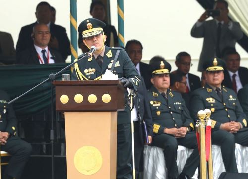 El nuevo comandante general de la Policía Nacional del Perú (PNP), teniente general Fredy López Mendoza, durante ceremonia de asunción del cargo. Foto: ANDINA/Difusión.