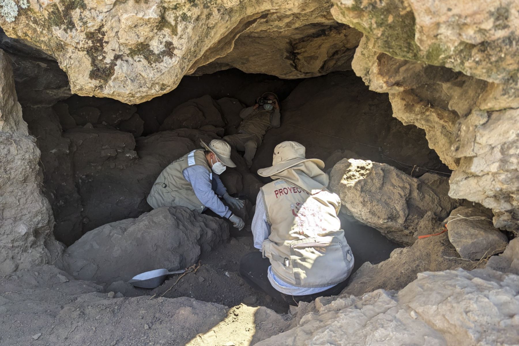 Investigaciones en la Cueva de Pikimachay, en Ayacucho, son encabezadas por el arqueólogo José Ochatoma

Foto: ANDINA/Difusión