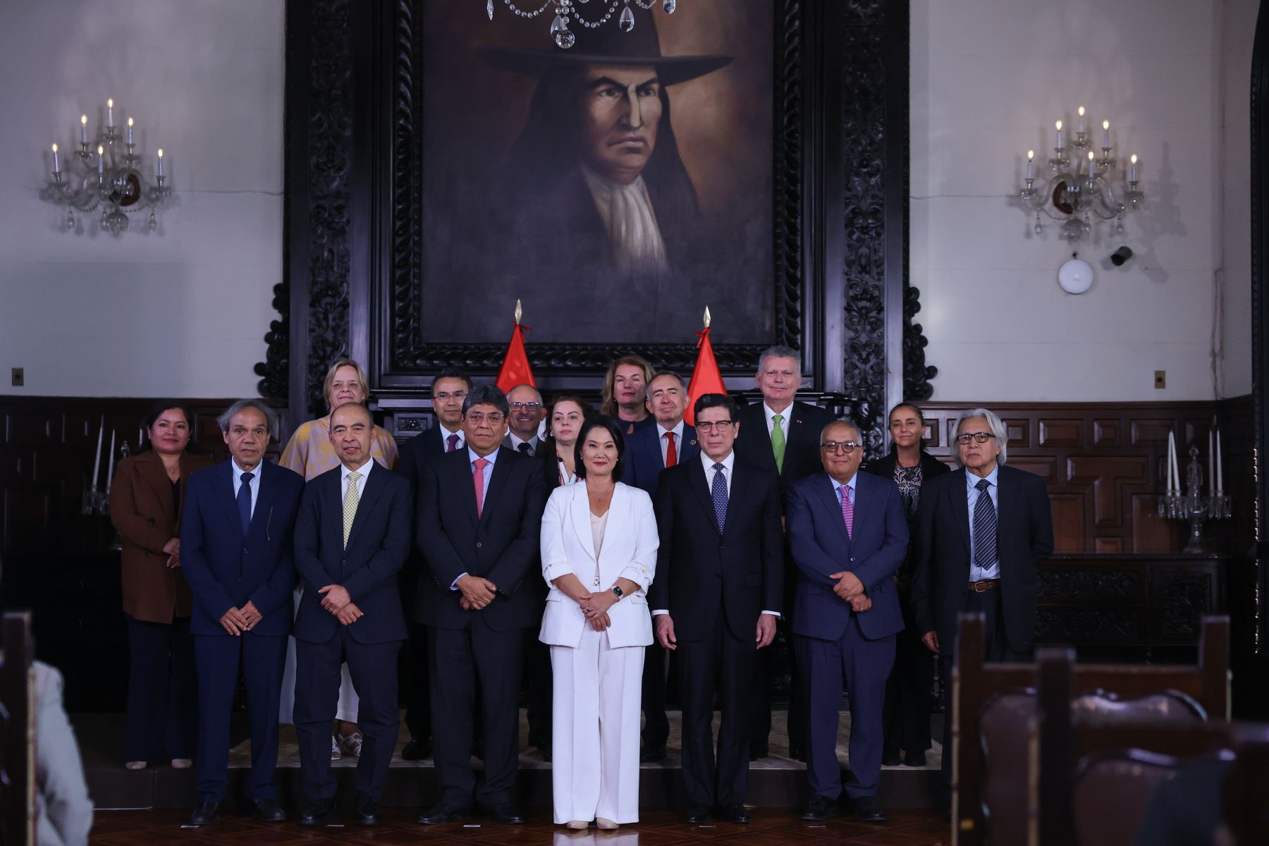 Presidenta keiko Fujimori presenta a Comisionados de Alto Nivel para impulsar empleo, inversión y mejores servicios Foto: ANDINA/Prensa Presidencia