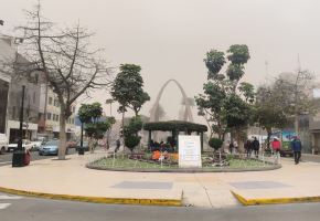 Para hoy viernes 18 de septiembre se esperan vientos de hasta 50 km por hora en la ciudad de Tacna. Ante este aviso las autoridades suspendieron las clases escolares. ANDINA/Difusión