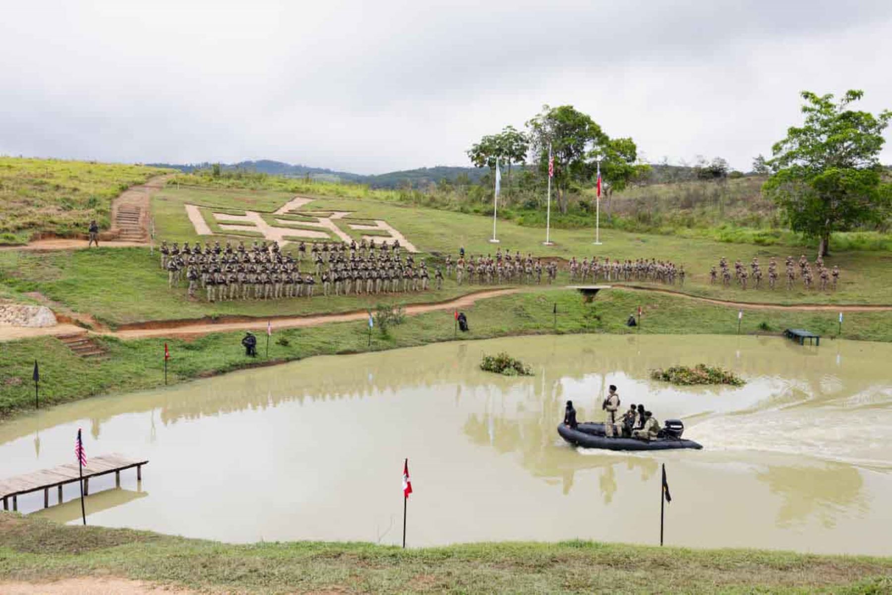 La fase anfibia permitió mostrar el entrenamiento alcanzado por los efectivos militares tras diez días de ejercicios en la selva peruana. Foto: ANDINA/Difusión.