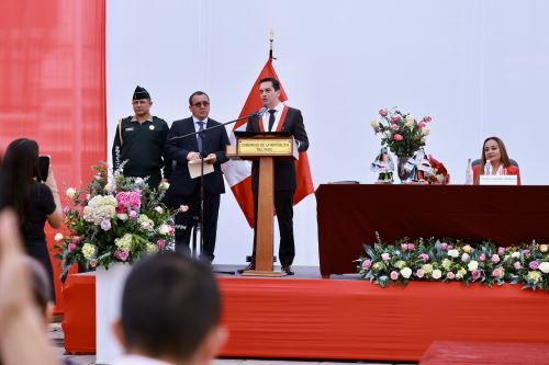 El presidente del Congreso de la República, Miguel Ángel Torres Morales,  inauguró la feria cultural y de turismo “Áncash para el Mundo”.