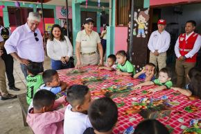 La ministra de Desarrollo e Inclusión Social, Maritza Canales Martínez, cumplió agenda de trabajo en el distrito de Santa Rosa de Loreto. Foto: Midis