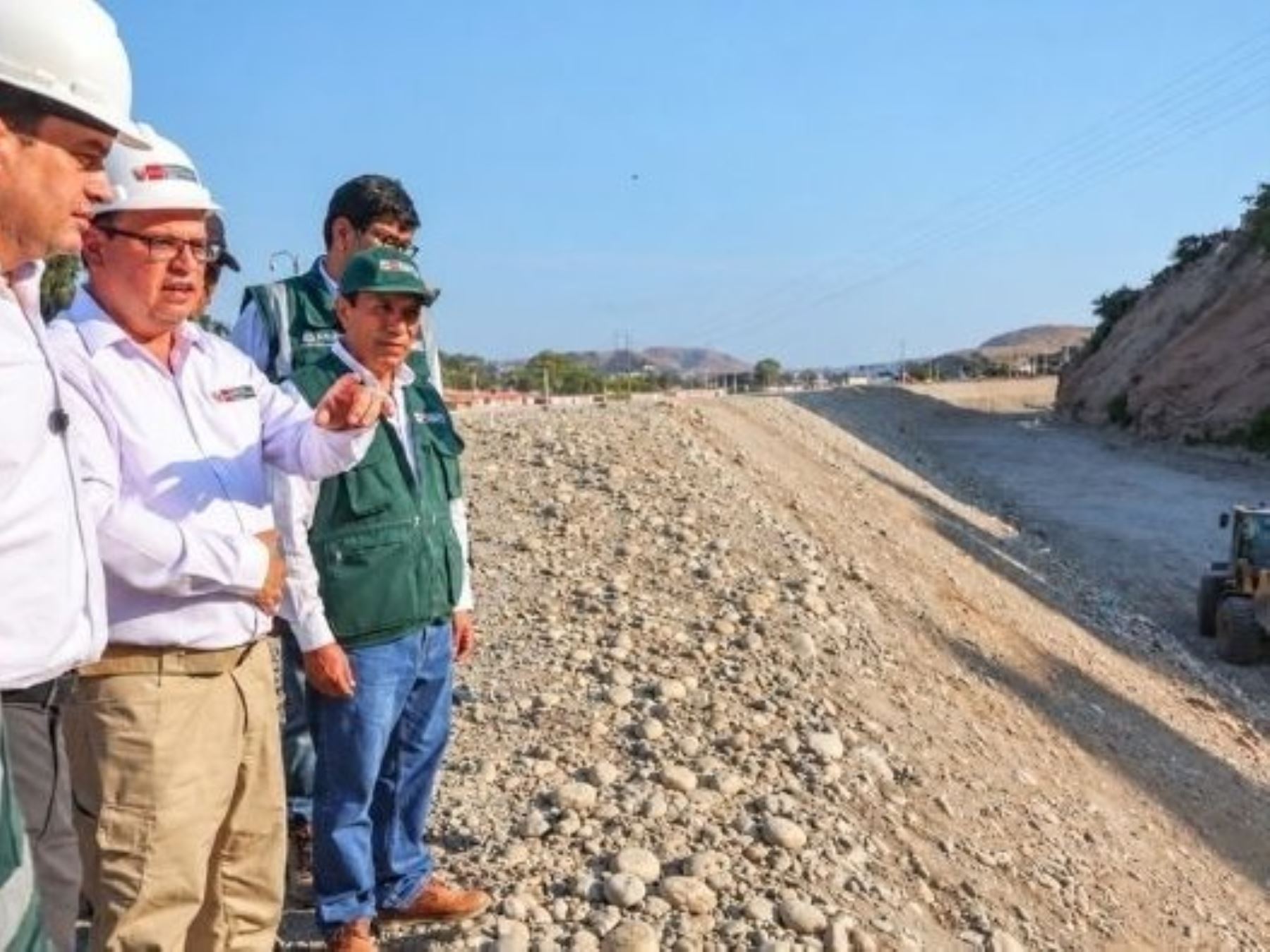 Midagri: limpieza y descolmatación del malecón Lurín registra 70 % de avance
