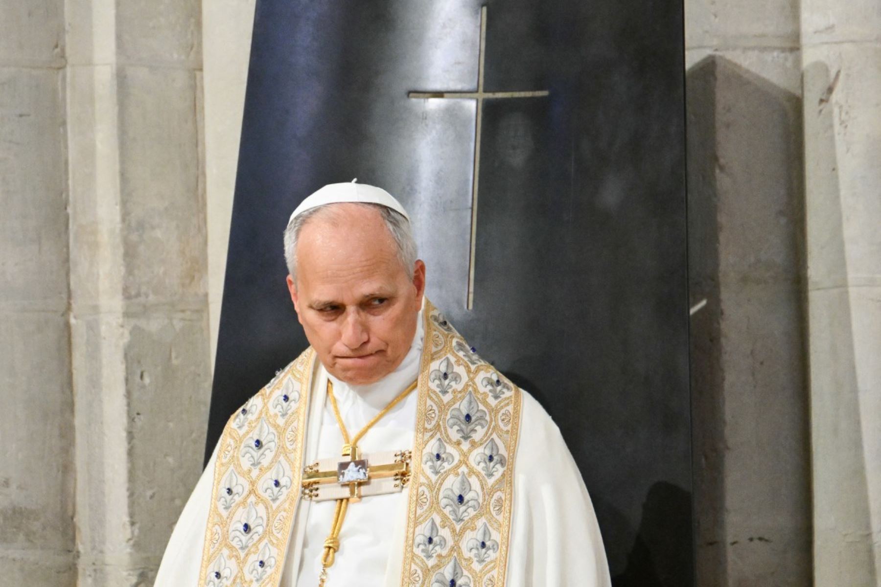 El Papa León XIV preside las Vísperas solemnes en la catedral de Notre Dame de París. Foto: AFP
