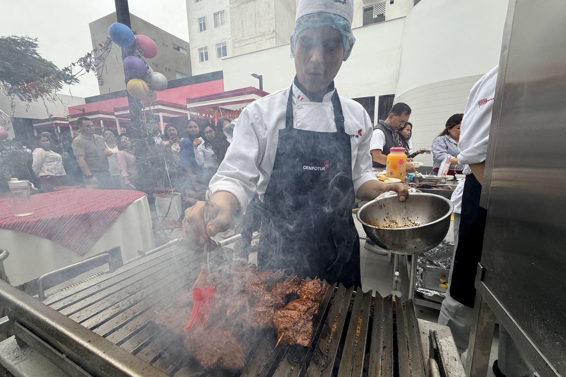 El Centro de Formación en Turismo (Cenfotur) presenta la Feria Gastronómica “Cenfotur Sabores”, actividad que reunirá a estudiantes del Programa de Estudios de Nivel Profesional Técnico de Gastronomía Peruana e Internacional, quienes exhibirán diversas propuestas gastronómicas desarrolladas durante su formación profesional. Foto: ANDINA/Juan Carlos Guzmán