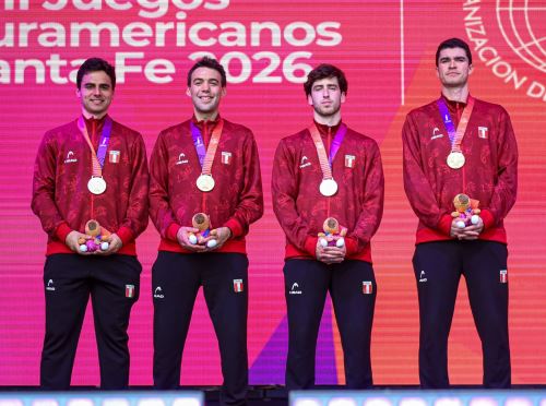 El equipo nacional de squash, liderado por Diego Elías, brindó preseas doradas al Team Perú
