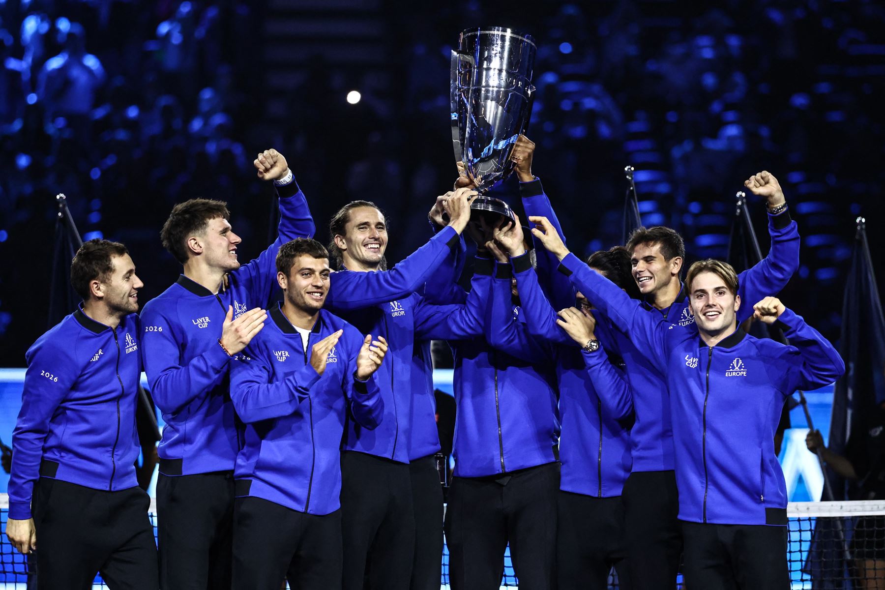 Alemán Alexander Zverev sella el título para Europa en la Laver Cup