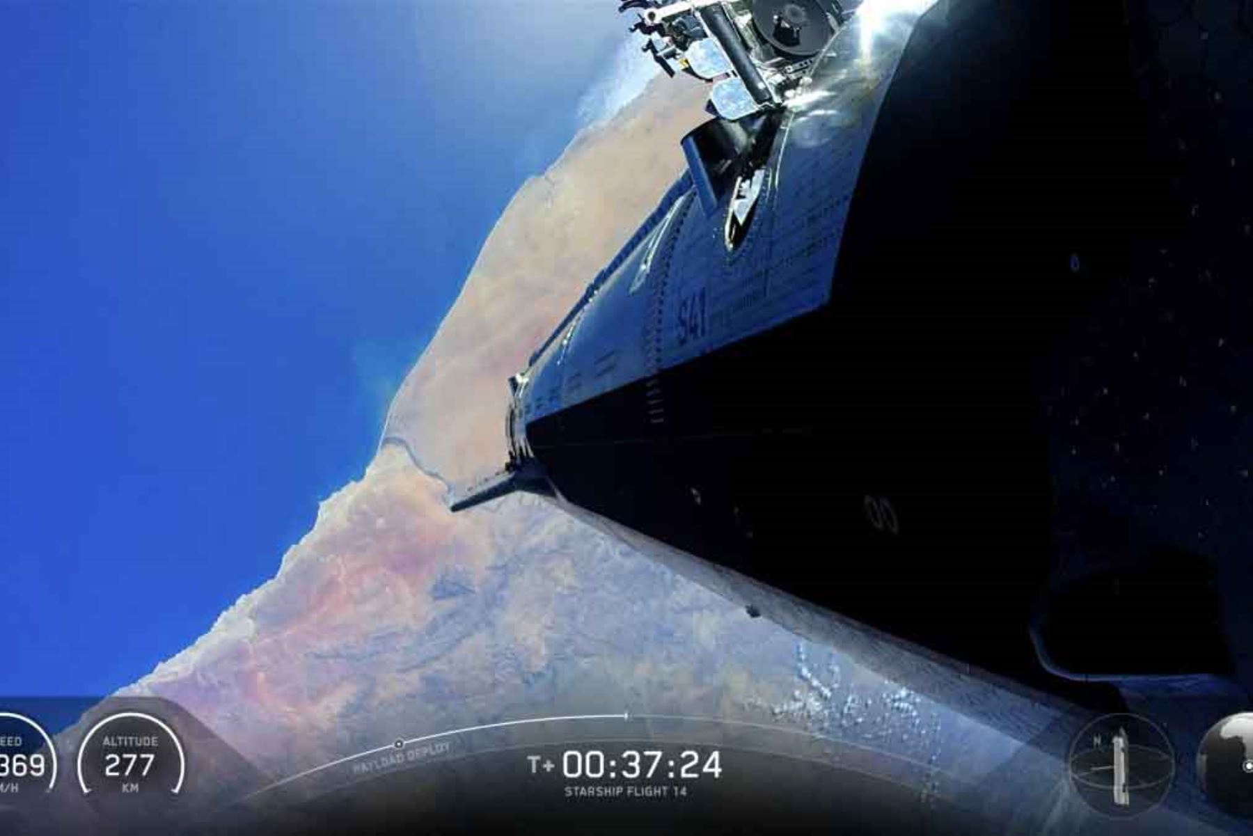 La etapa superior del Starship descendió de manera controlada y amerizó en el océano Pacífico unas tres horas después del lanzamiento, tras completar dos órbitas alrededor de la Tierra. Foto: ANDINA/AFP.