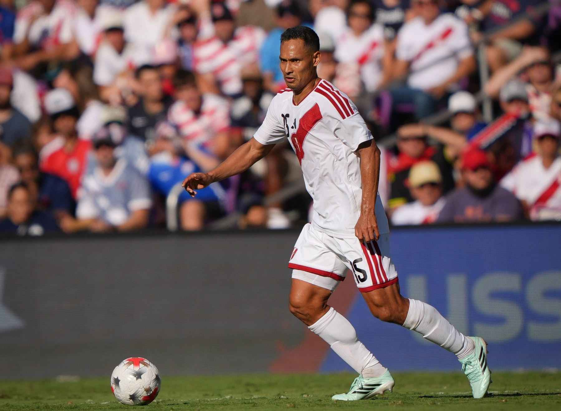 La selección peruana sale a buscar hoy su mejor versión ante México en Nueva Jersey