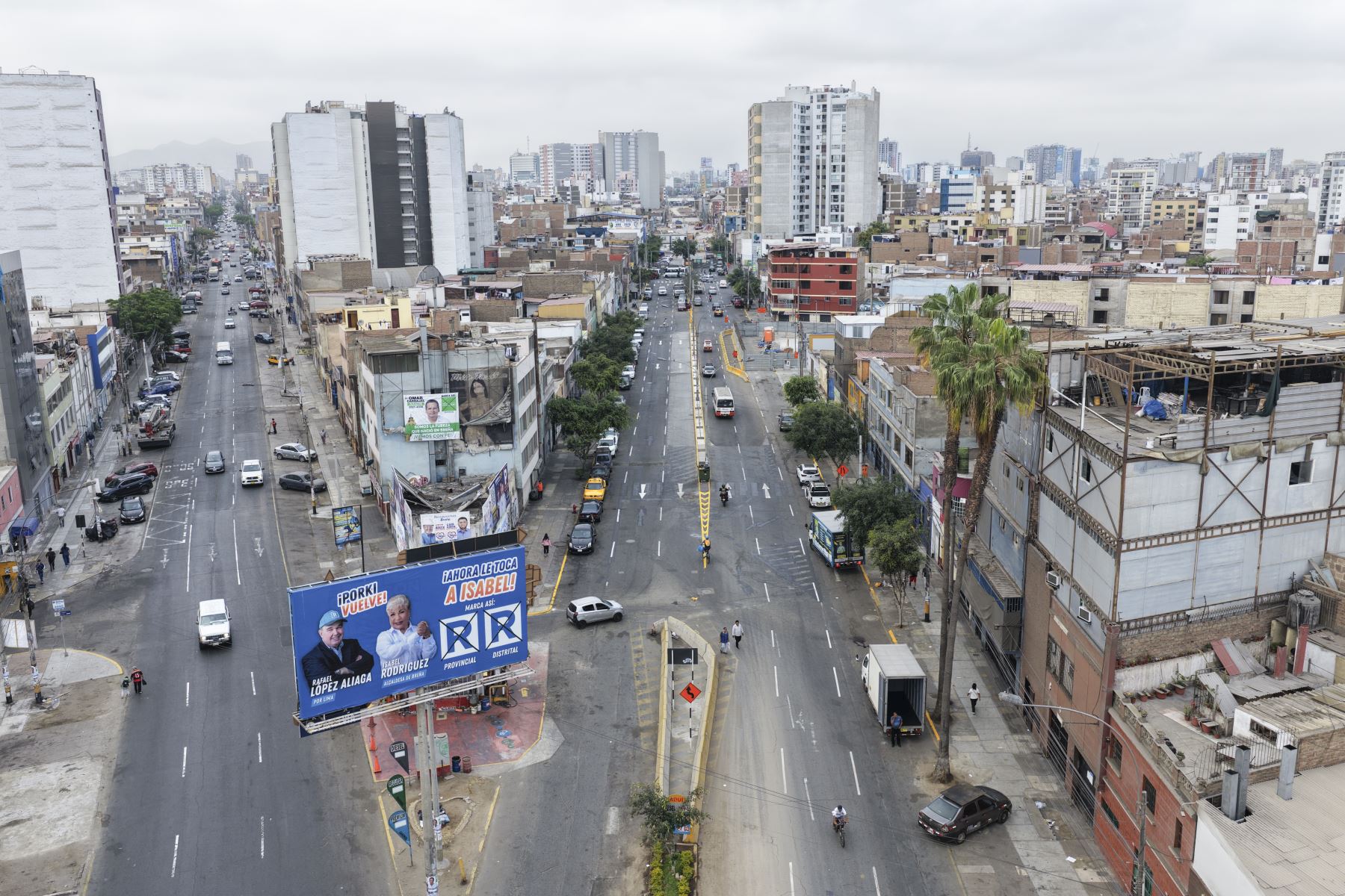 La liberación de este tramo permite recuperar cerca de una cuadra para el tránsito vehicular y mejorar la conexión entre Breña y el Cercado de Lima. Foto: ANDINA/Jhonel Rodríguez.