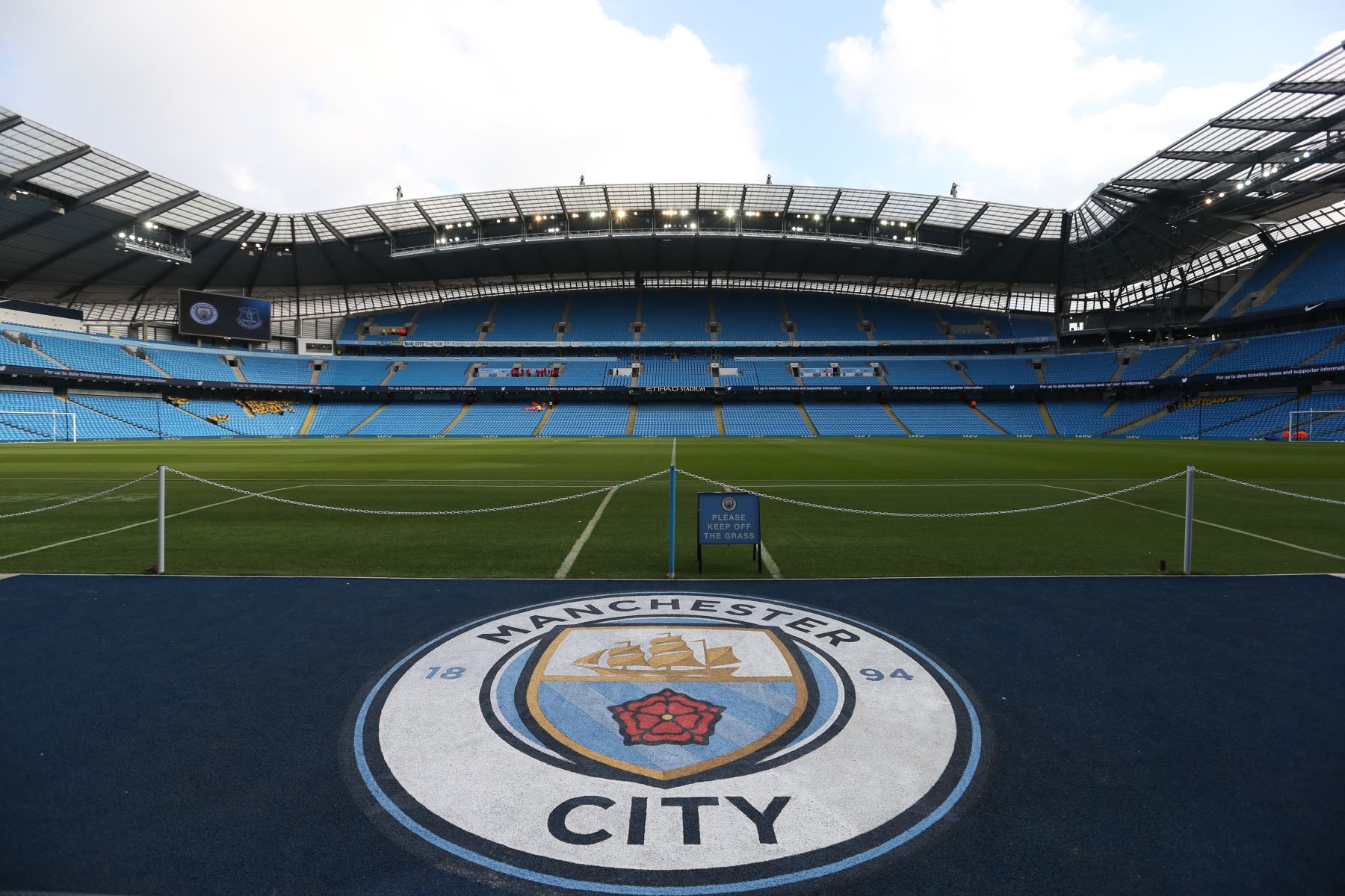 El Manchester City es declarado culpable de irregularidades financieras