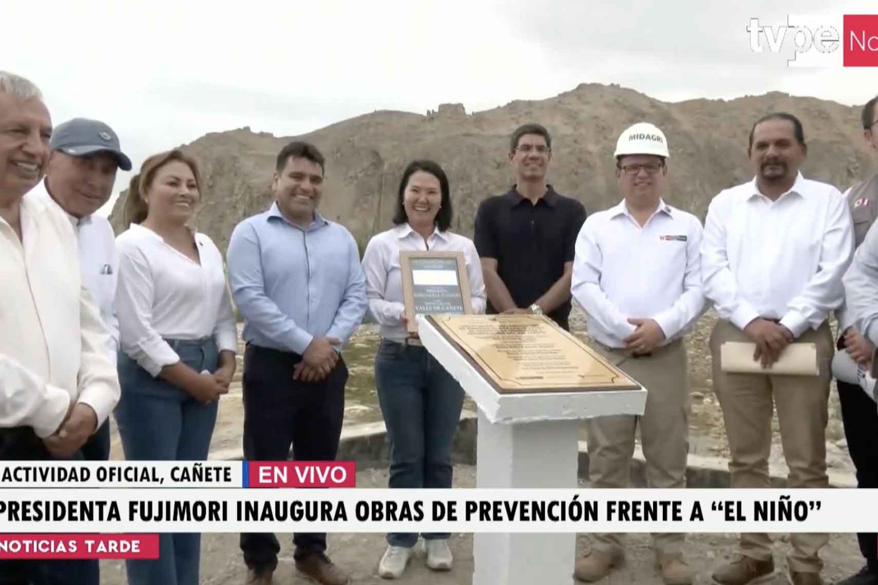 Presidenta Fujimori inaugura obras de prevención ante El Niño en Cañete