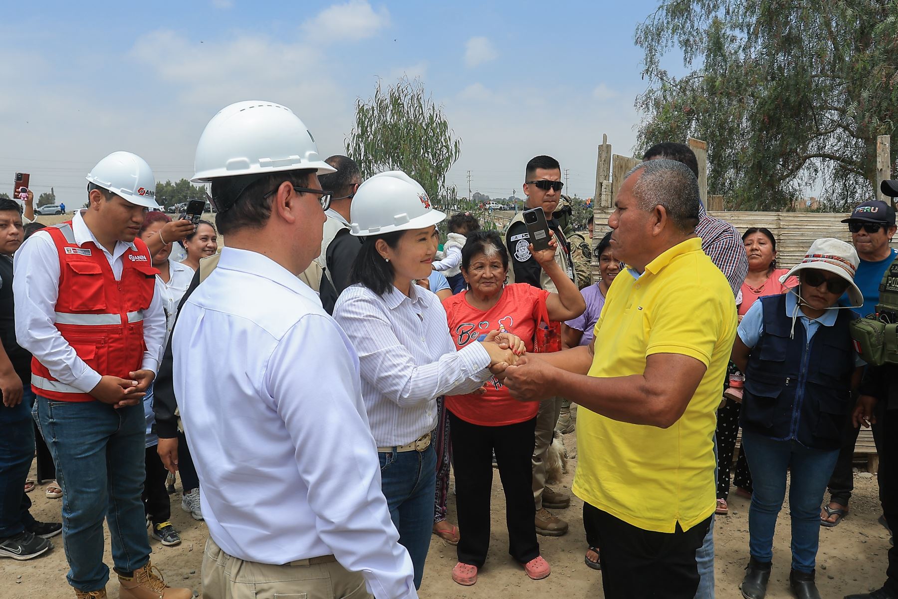 Presidenta Keiko Fujimori inaugura sistema de defensas ribereñas de los ríos Chico y Matagente, en la provincia de Chincha, región Ica Foto: ANDINA/Prensa Presidencia