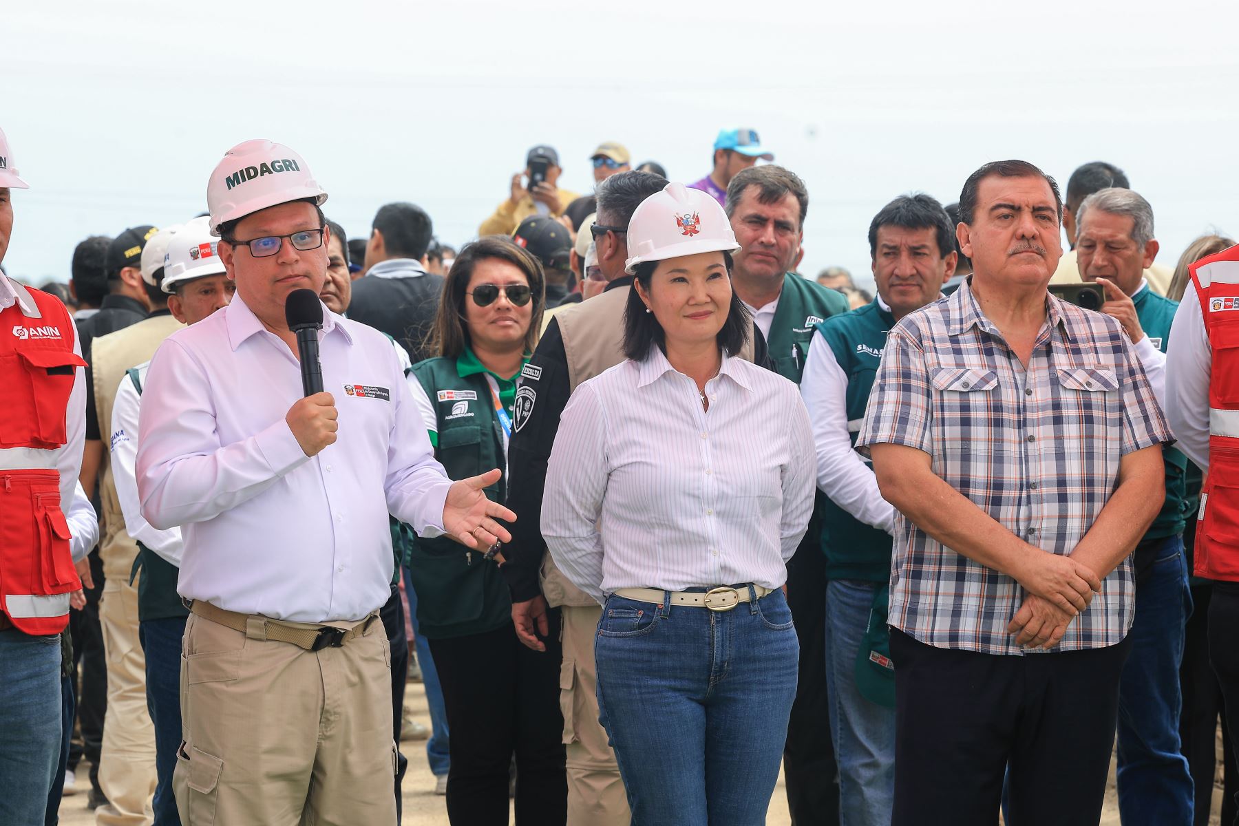 Presidenta Keiko Fujimori inaugura sistema de defensas ribereñas de los ríos Chico y Matagente, en la provincia de Chincha, región Ica Foto: ANDINA/Prensa Presidencia